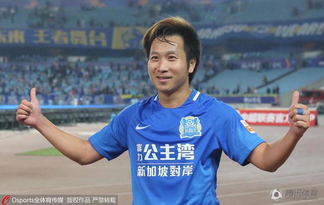 姚晓棠泳装图片